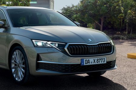 Sie möchten herausragende Lichtleistung in jeder Situation? Mit den Matrix-LED-Front- und LED-Heckleuchten haben Sie jederzeit alles genauestens im Blick.