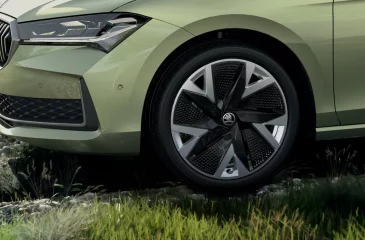 Ganz gleich, ob Sie sich ein reaktionsfreudigeres Fahrverhalten wünschen oder ein komfortables Fahrwerk bevorzugen, das Paket „Sport“ erfüllt all Ihre Anforderungen.